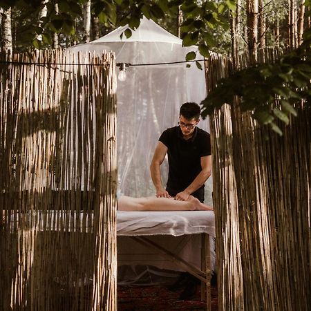 Jurty z widokiem, prywatna balia- DZIKOLAS GLAMPING Krasnobród Zewnętrze zdjęcie