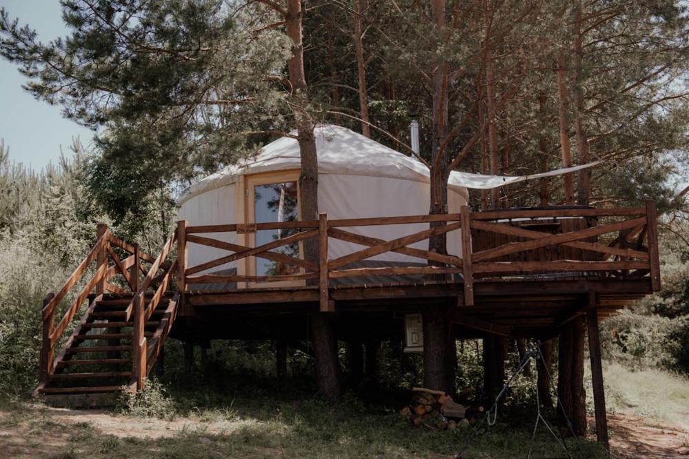 Jurty z widokiem, prywatna balia- DZIKOLAS GLAMPING Krasnobród Zewnętrze zdjęcie